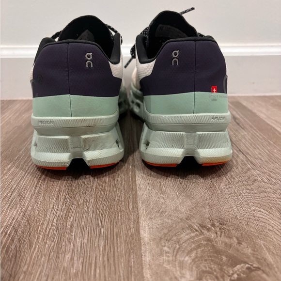 On Cloudmonster Running Shoes - Picture 4 of 6